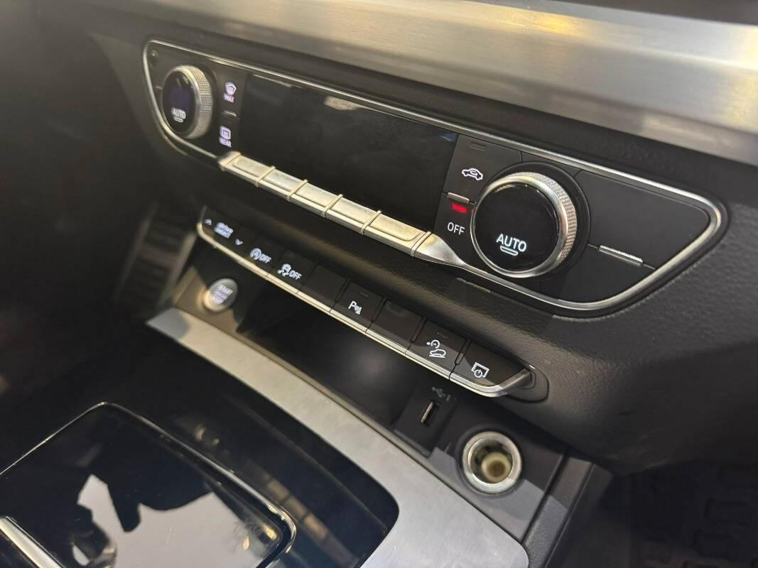 Audi Q5 40 2.0 tdi mhev 12V S line quattro s-tronic