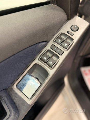 Lancia Musa Ecochic GPL 2011