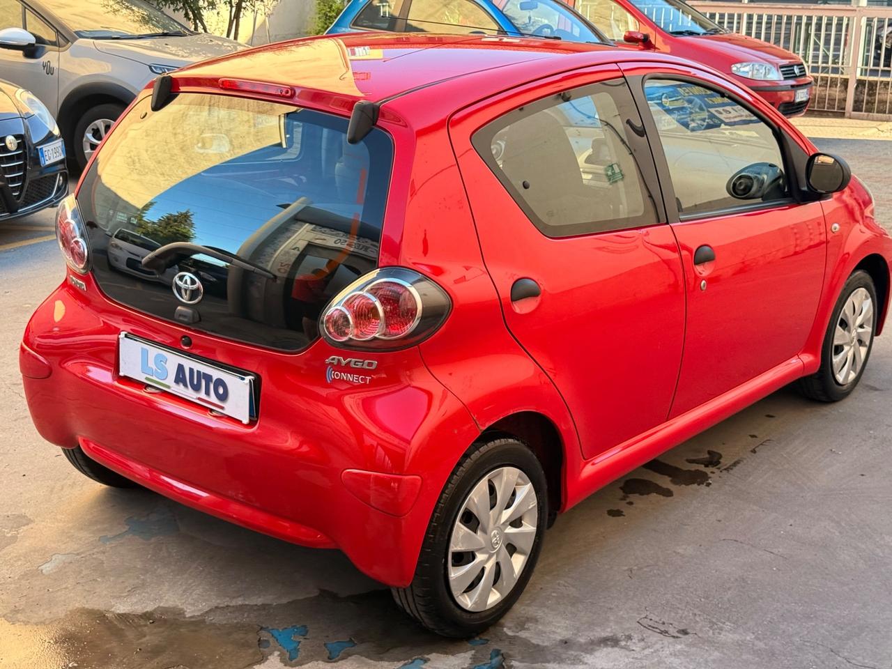 Toyota Aygo 1.0 12V VVT-i 5 porte Lounge Connect