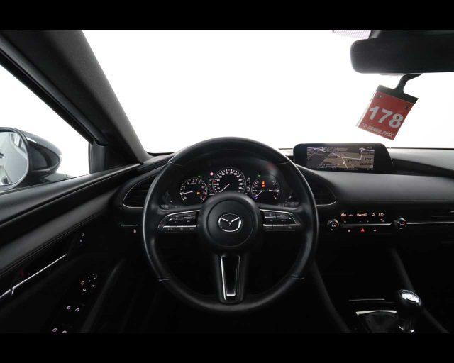 MAZDA 3 Mazda3 2.0L Skyactiv-G M-Hybrid Executive