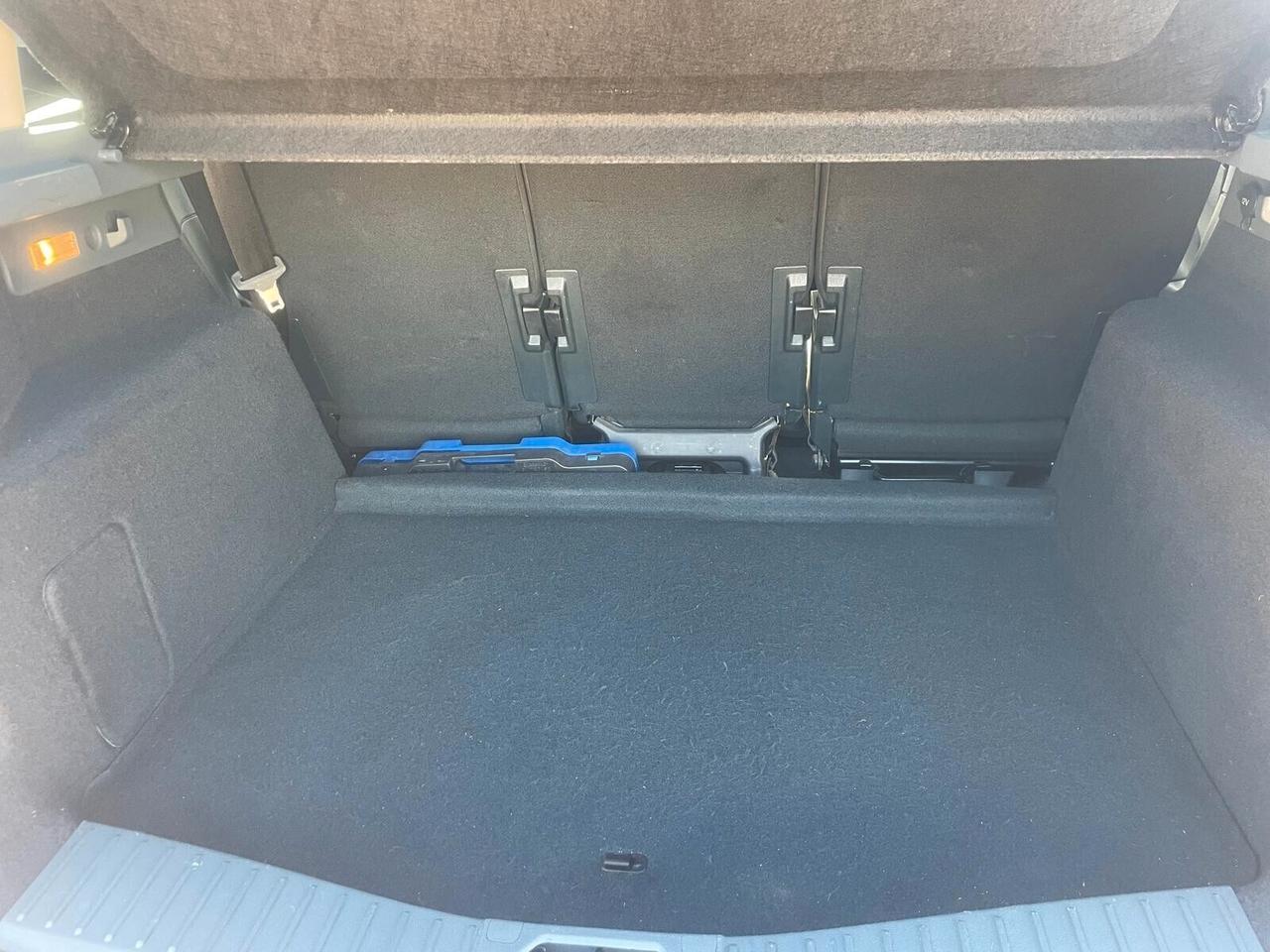 Ford C-Max "Finanziabile Senza Busta Paga"