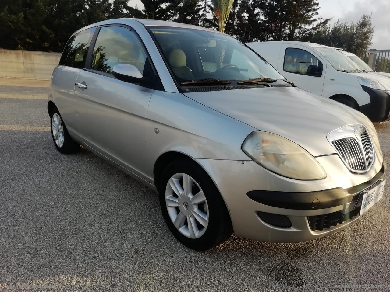 LANCIA Ypsilon 1.3 MJT 16V Oro