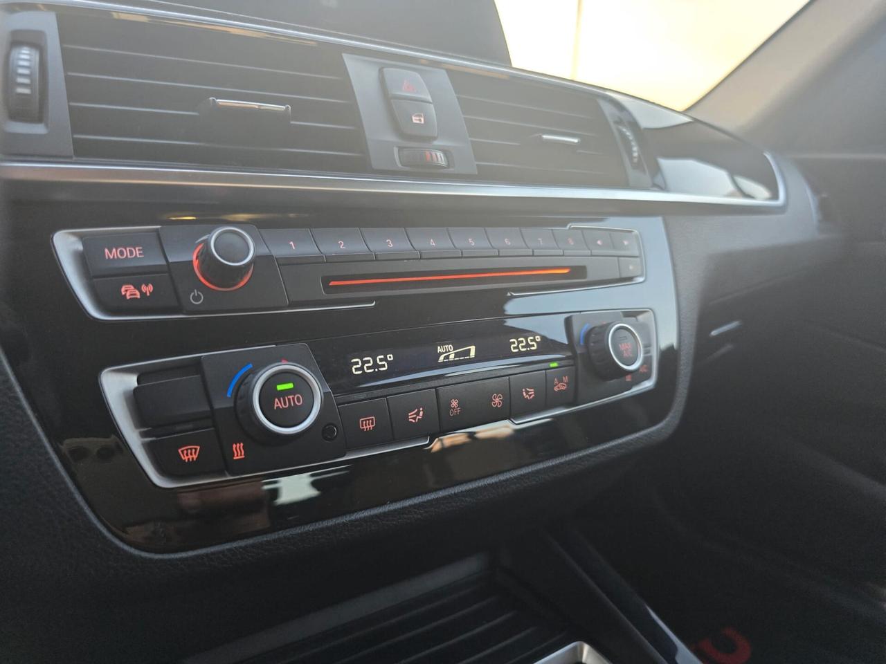 Bmw 116d 5p. Urban