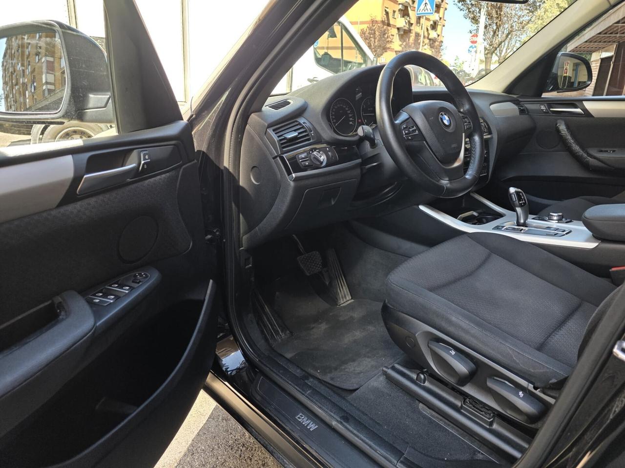 BMW X3 SDRIVE18D 2.0 - 150CV - GANCIO TRAINO