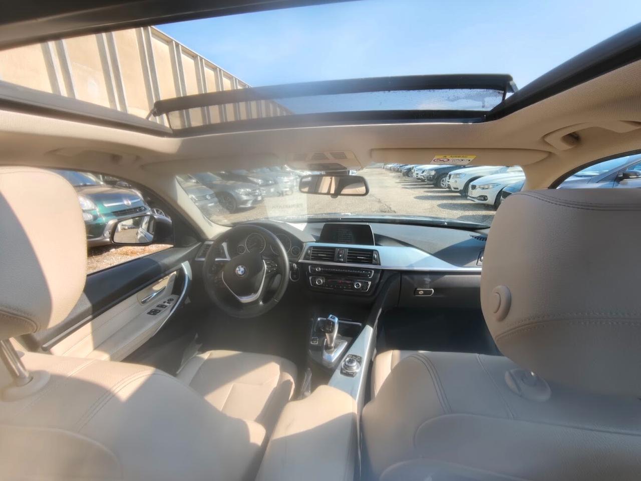 Bmw 320 320d xDrive Touring Luxury Automatica