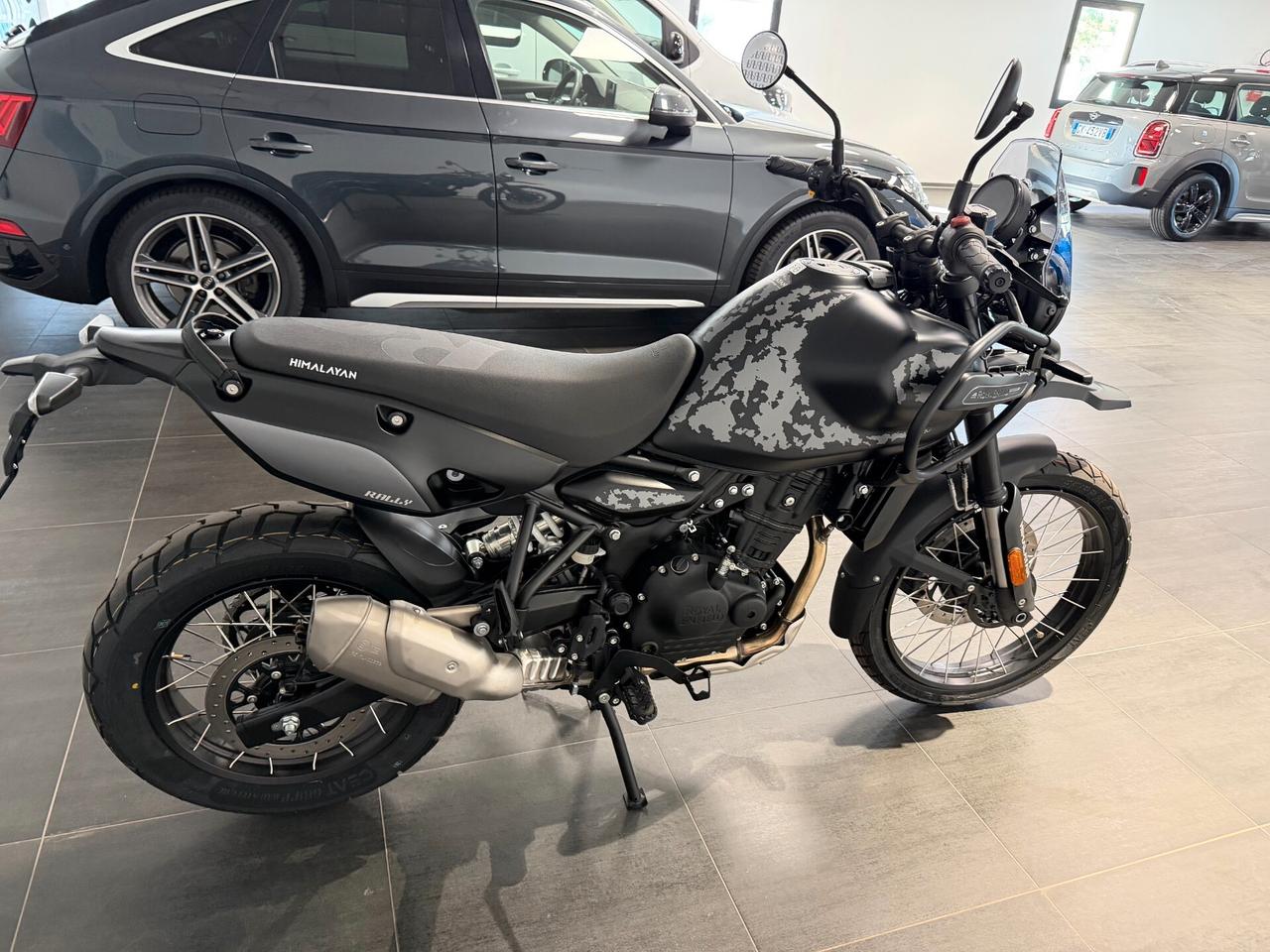 Royal Enfield Himalayan Mana Black Rally pronta consegna