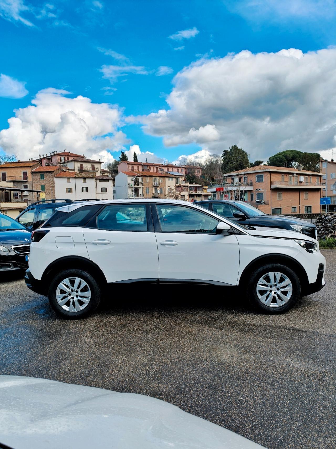 Peugeot 3008 130cv EAT8 Business