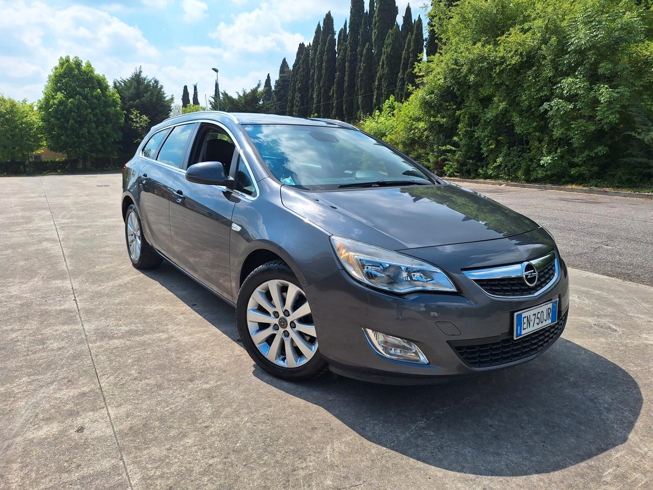 Opel Astra 1.7 CDTI 110CV 5 porte Cosmo