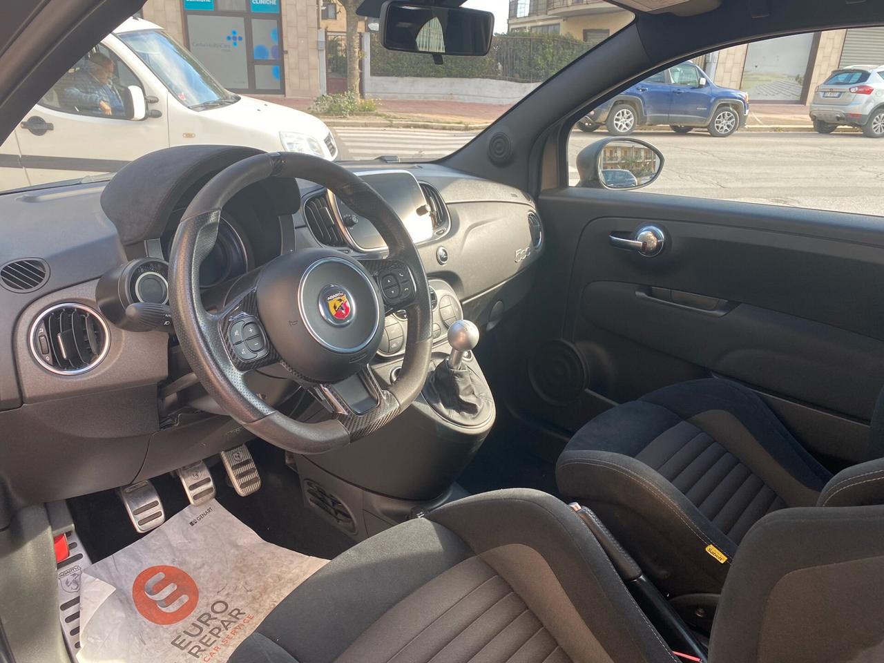 Abarth 595 1.4 Turbo T-Jet 180 CV Competizione
