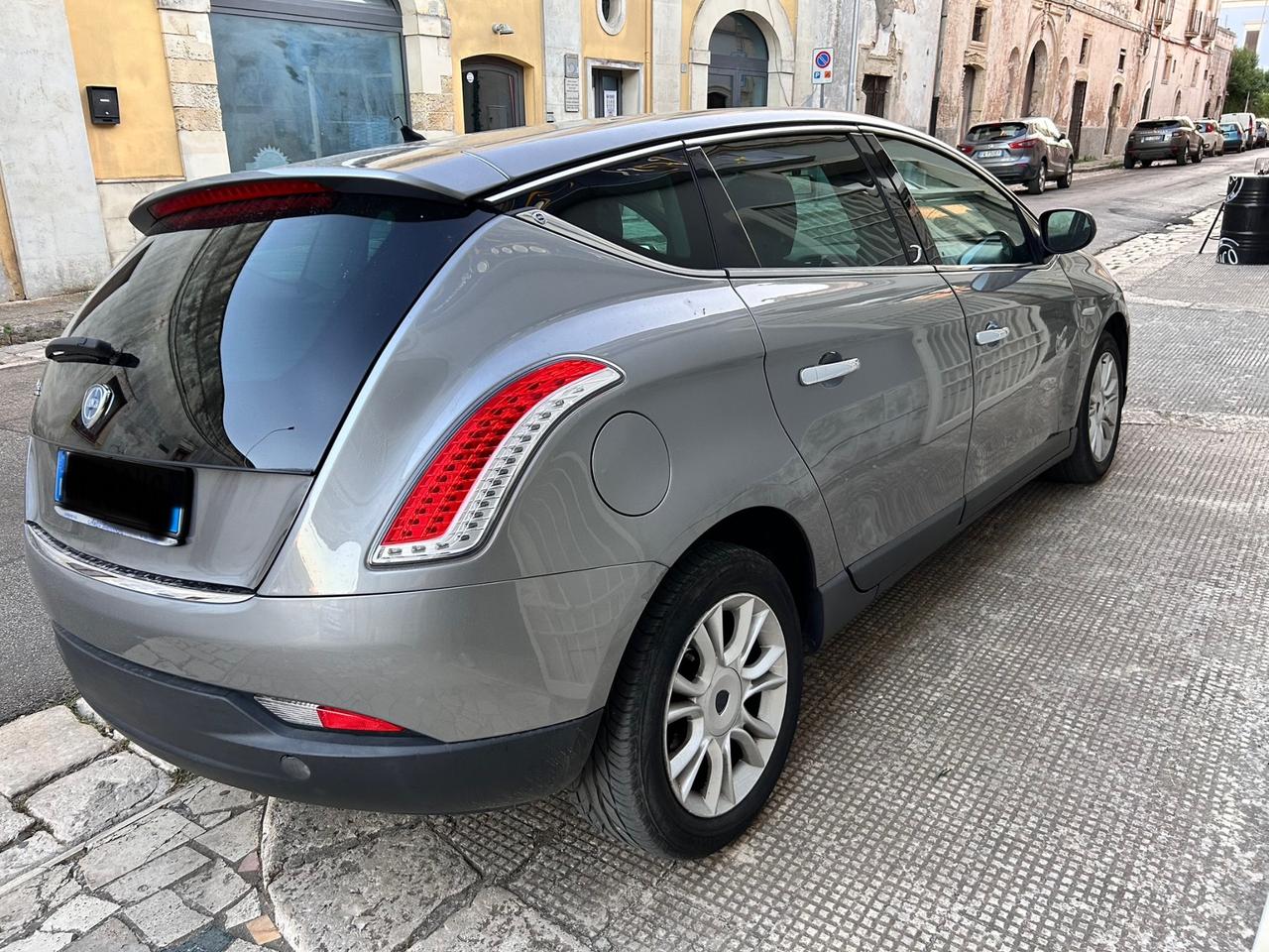 Lancia Delta 1.6 MJT DPF Gold