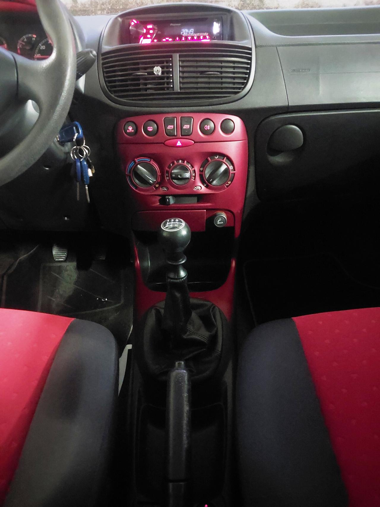 FIAT PUNTO 1.2 5P DYNAM.03/2006