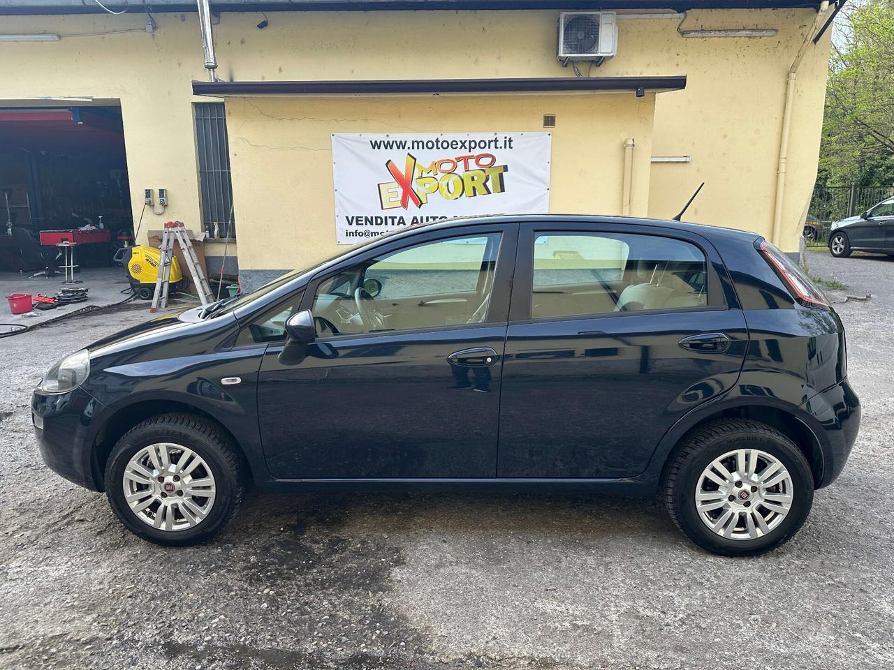 Fiat Punto Evo 1.4 5 porte Active Natural Power 57kw