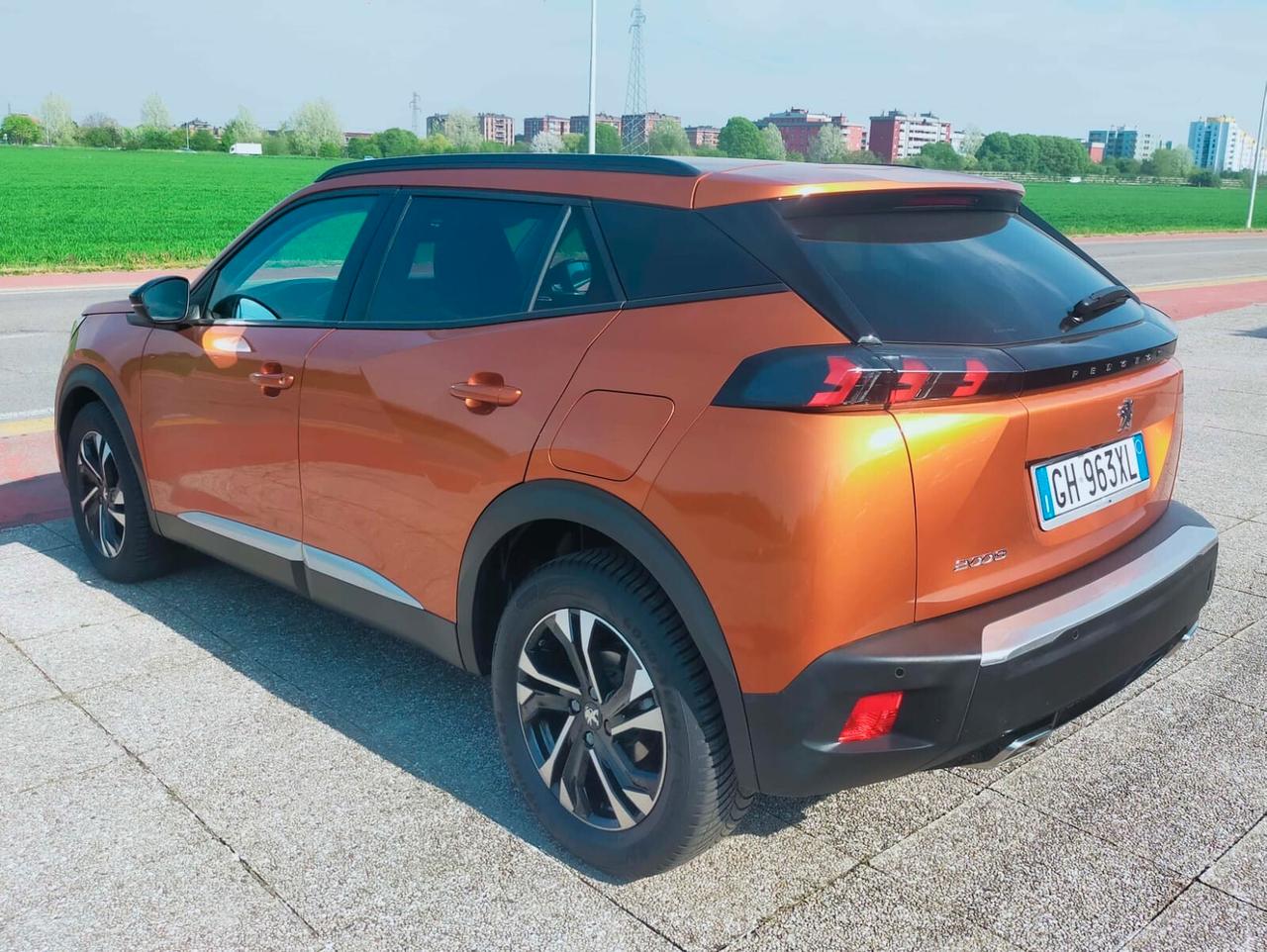 Peugeot 2008 PureTech 130 S&S Allure Pack