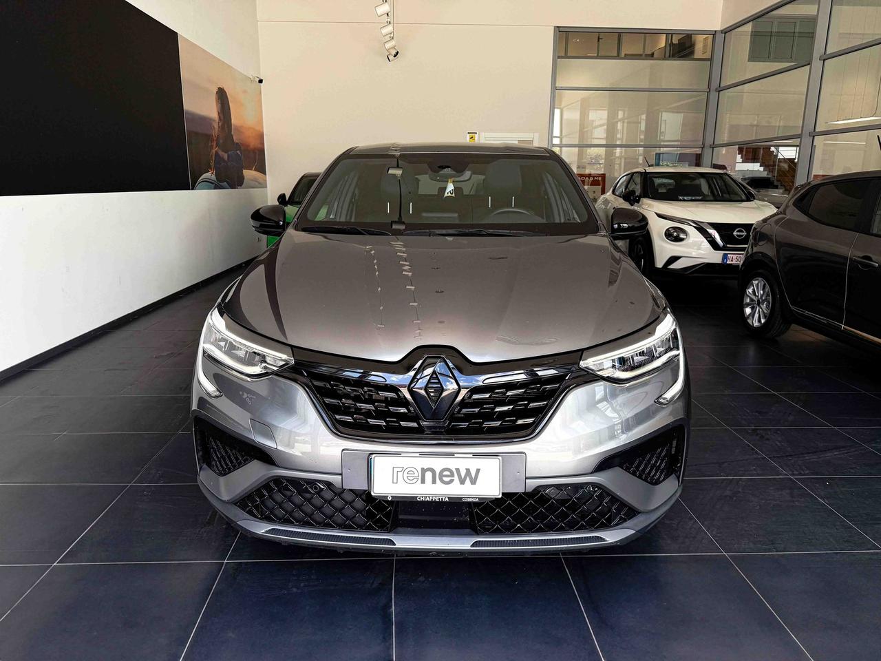 Renault Arkana 1.6 e-tech full hybrid e-tech engineered fast track 145cv