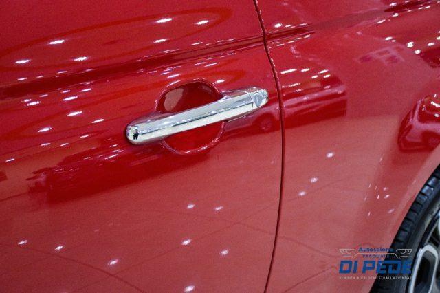 FIAT 500 1.0 Hybrid Red club