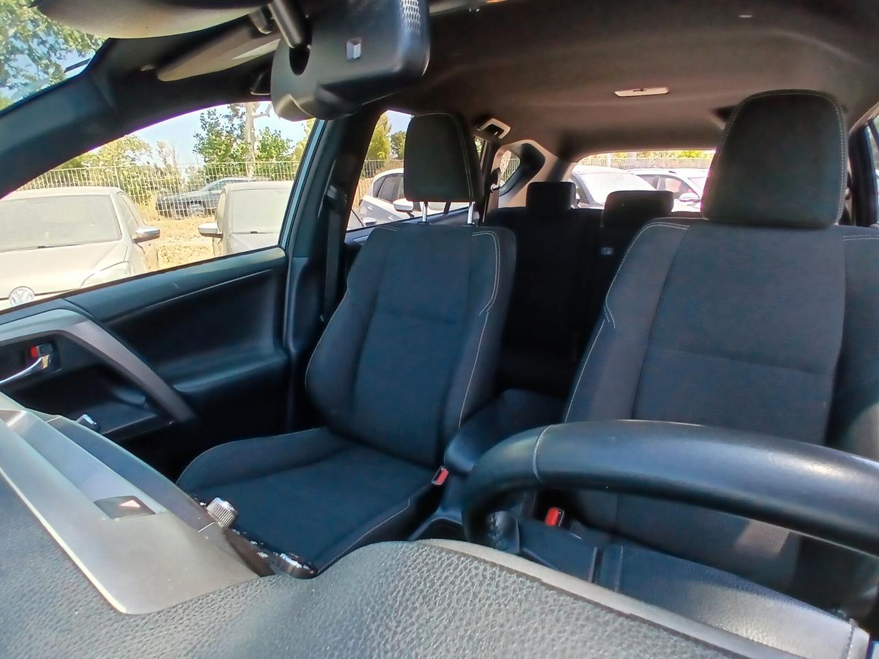 Toyota RAV 4 RAV4 2.5 Hybrid 2WD Dynamic+