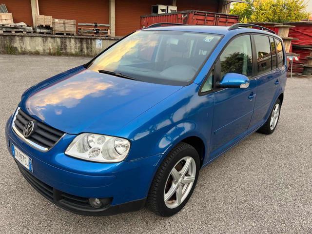 VOLKSWAGEN Touran 7posti 1.6 16V FSI senza nessun lavoro da fare
