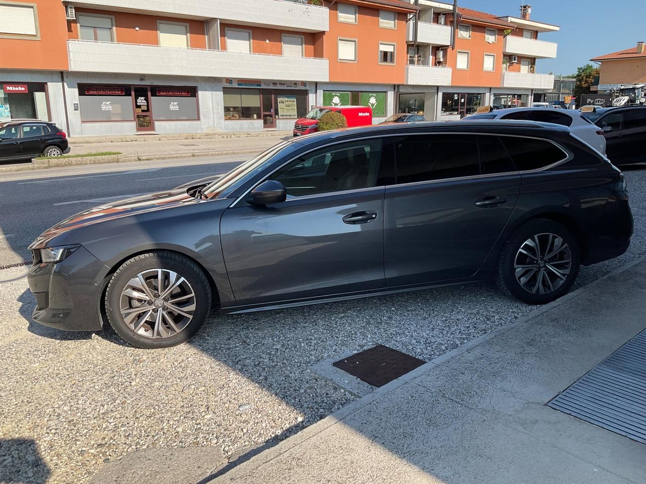 Peugeot 508 BlueHDi 130 Stop&Start EAT8 SW Allure