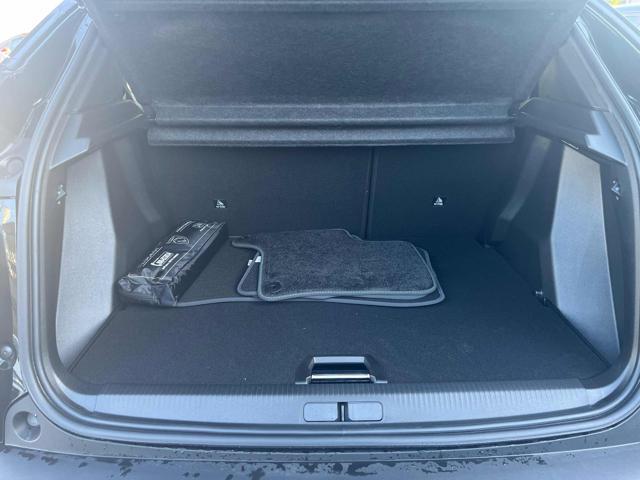 PEUGEOT 2008 GT 1.2 Hybrid 145 e-DCS6