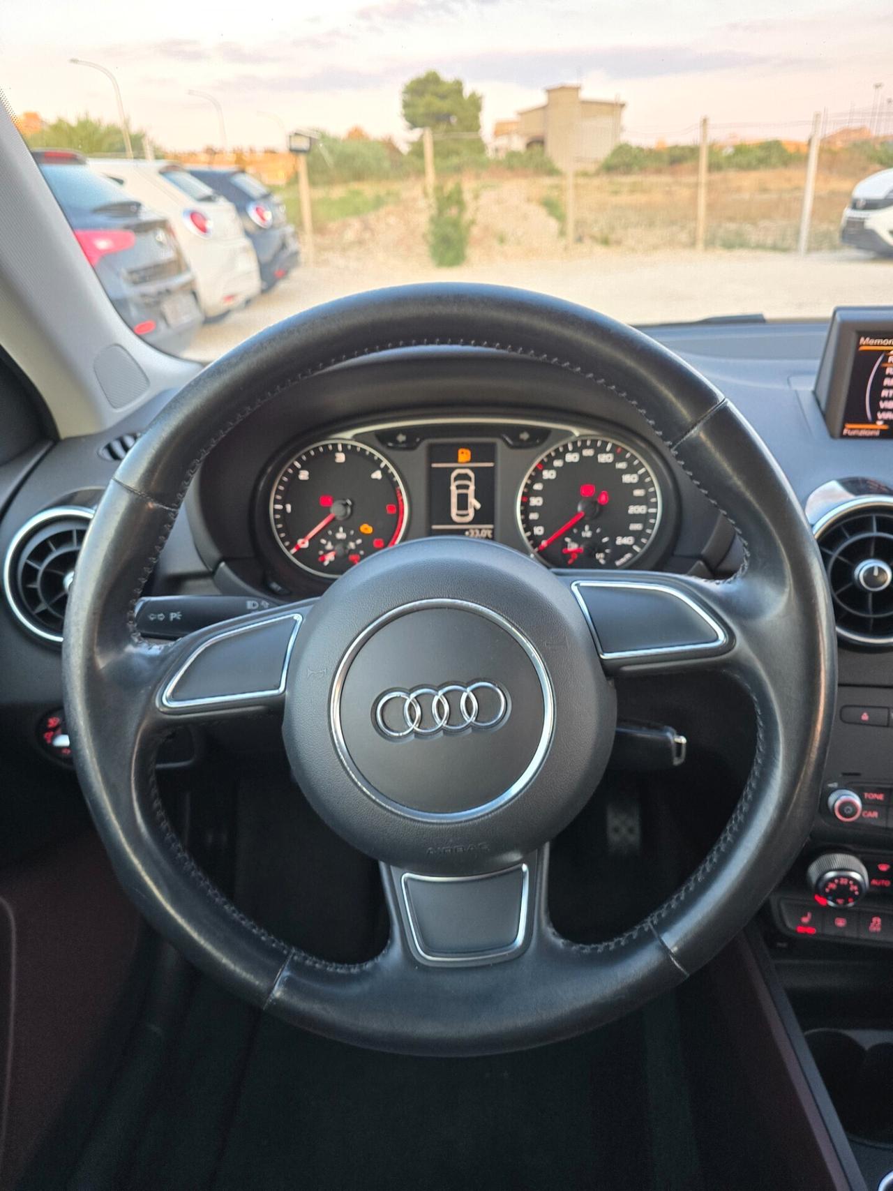 Audi A1 1.6 TDI Attraction
