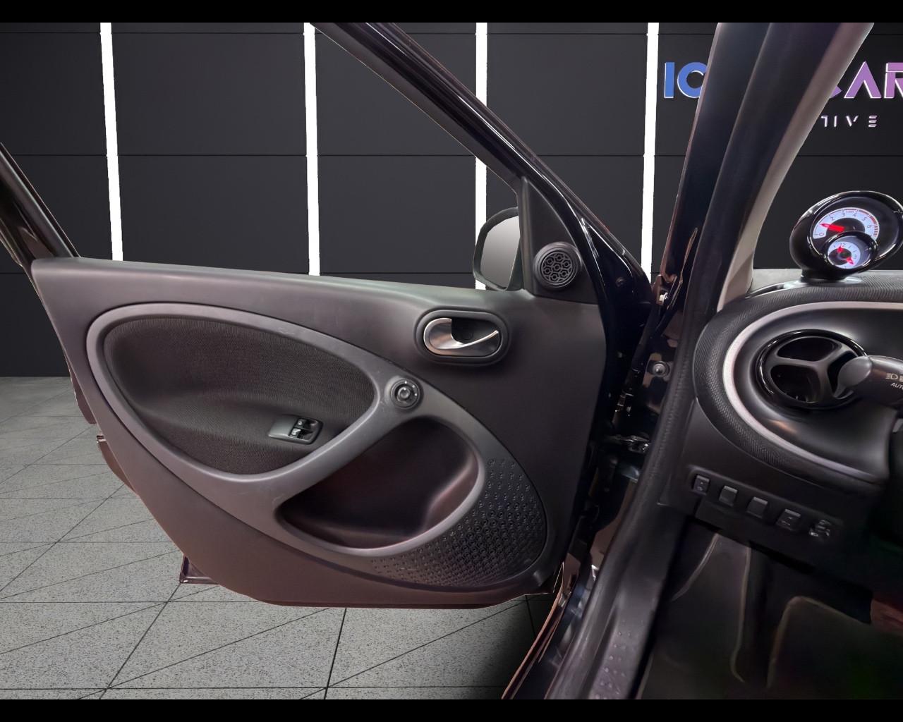 SMART Forfour 0.9 Turbo twinamic Passion LED NAVII