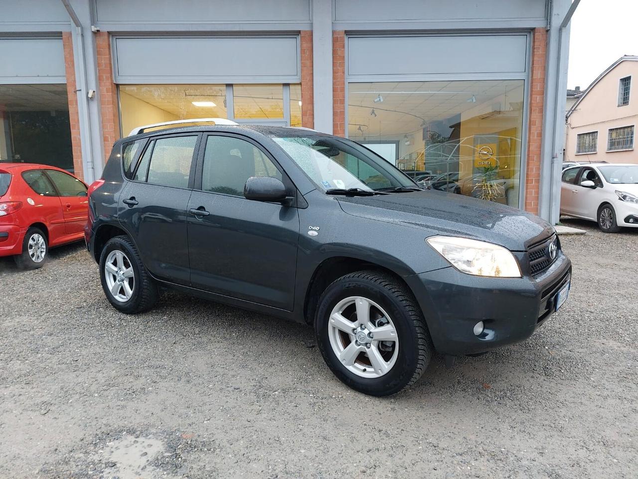 Toyota RAV 4 RAV4 2.2 D-4D 136 CV Sol UNICO PROPRIETARIO