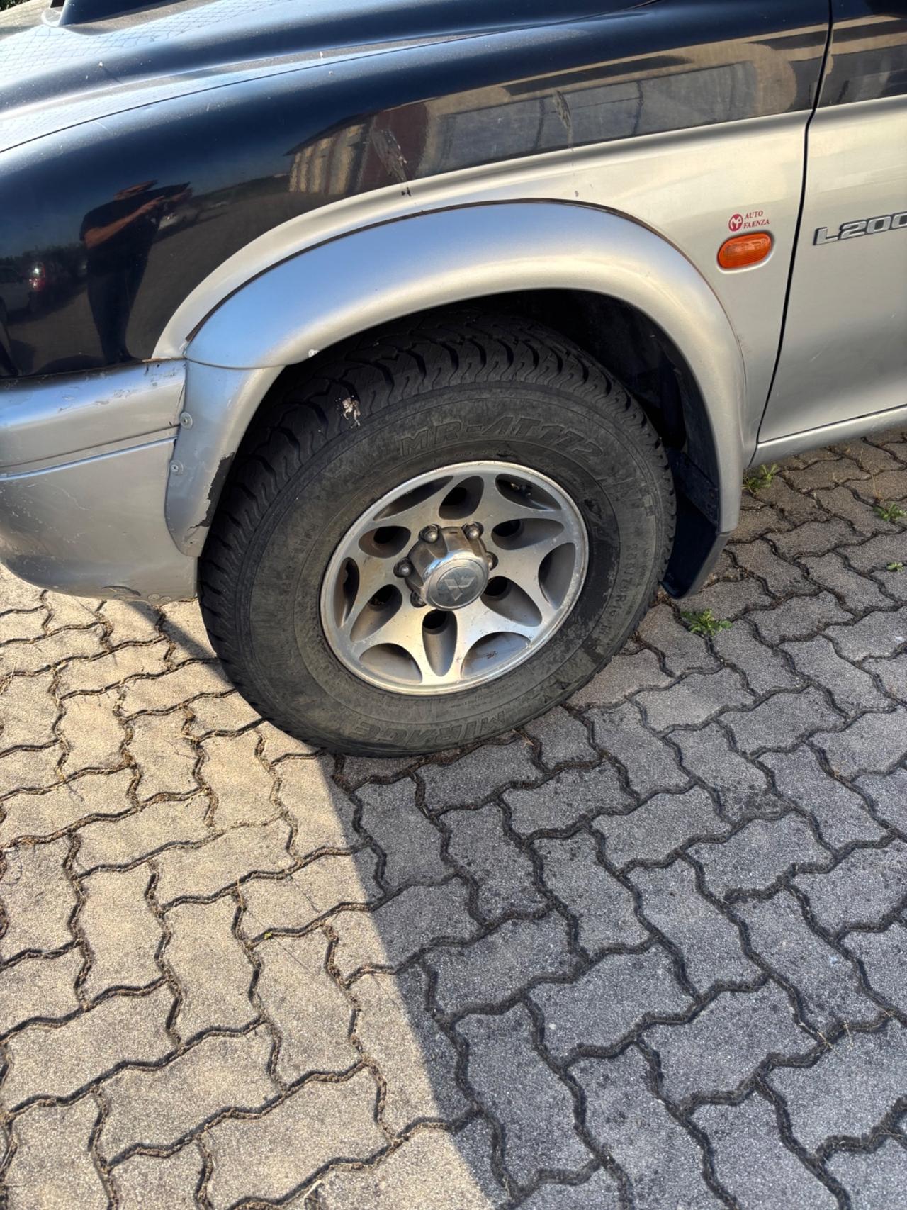Mitsubishi L200 2.5 DI-D/136CV Single Cab Inform