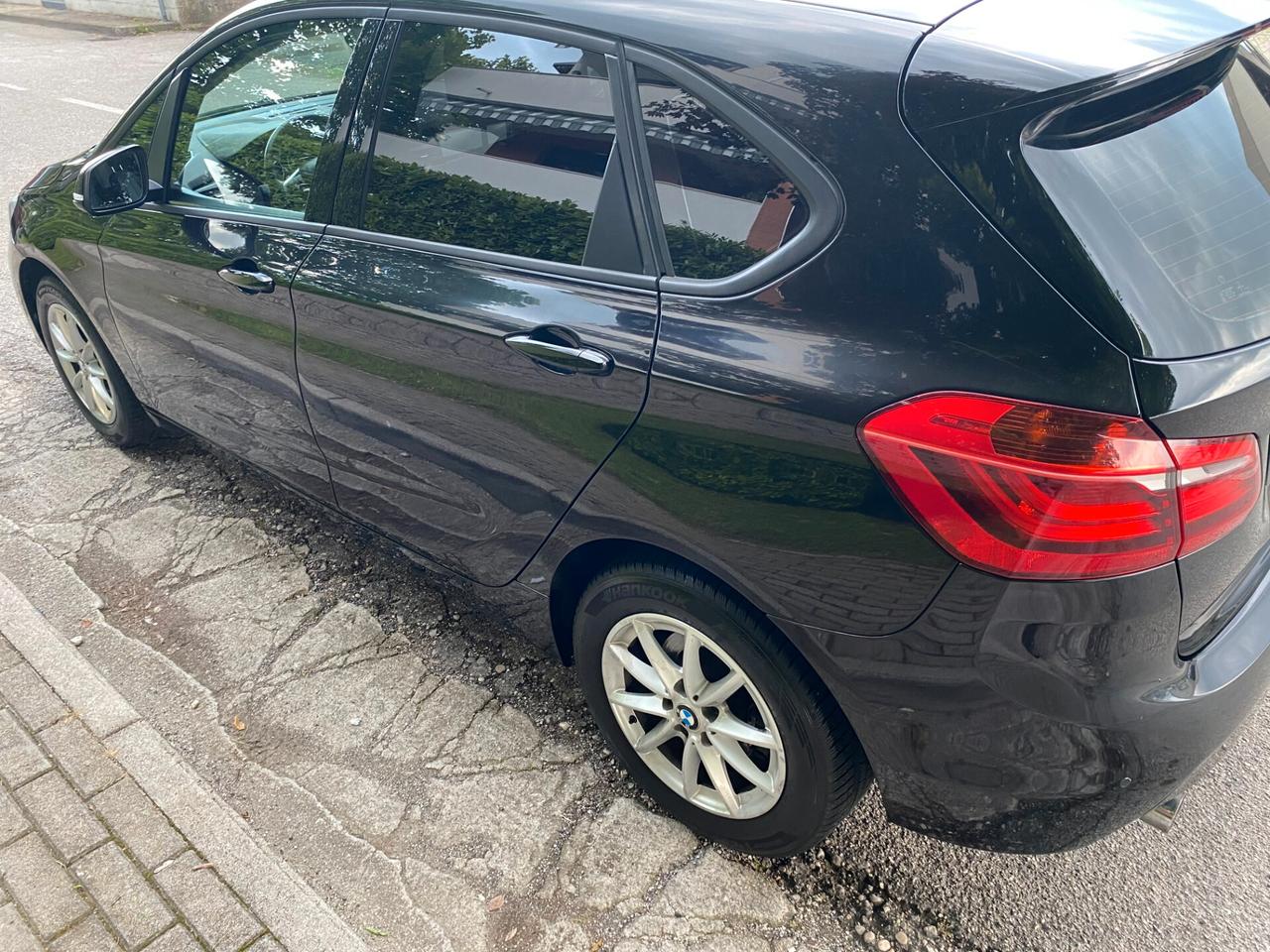 Bmw 2er Active Tourer 216d Active Tourer Advantage