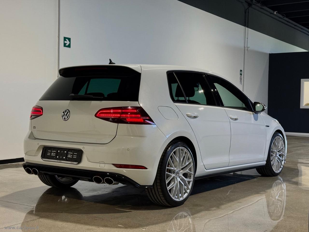 VOLKSWAGEN Golf R 2.0 TSI DSG 4MOTION 5p. BMT