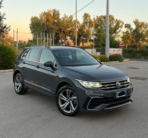 Volkswagen Tiguan 2.0 TDI 150 CV DSG 4MOTION R-Line