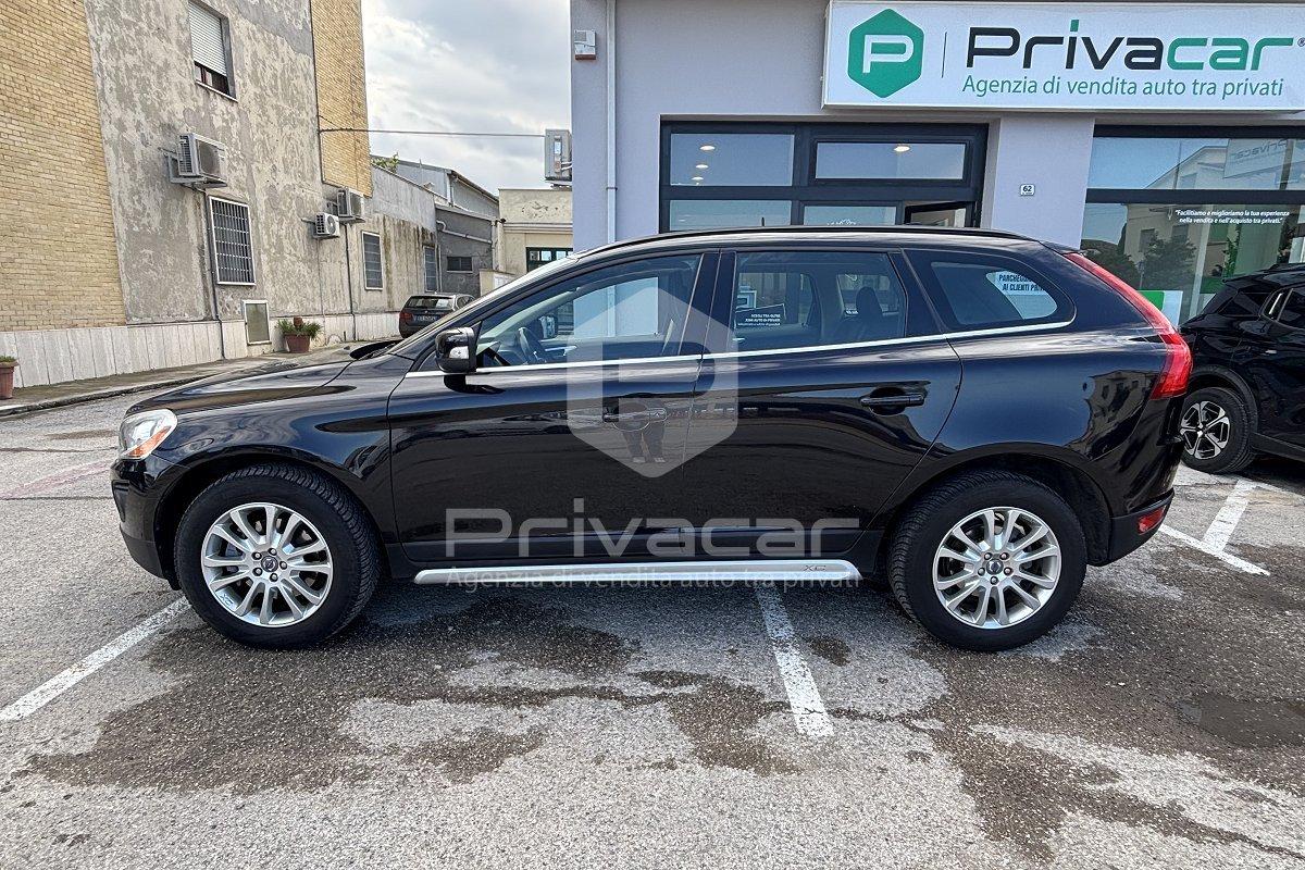 VOLVO XC60 2.4 D 163 CV AWD Geartronic Momentum