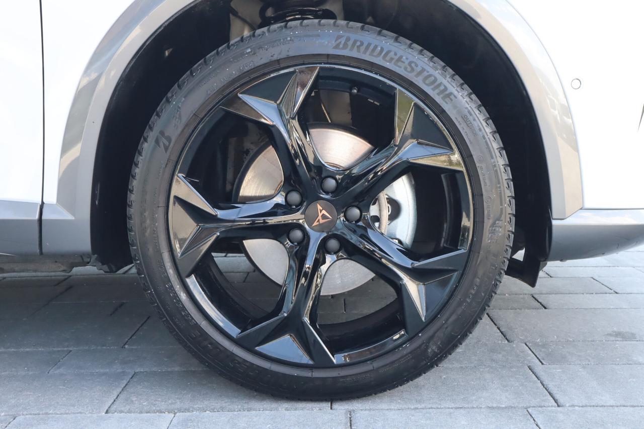 Cupra Formentor PLUG-IN HYBRID 204CV KEYLESS ACC 19" SOLO 15.400KM!