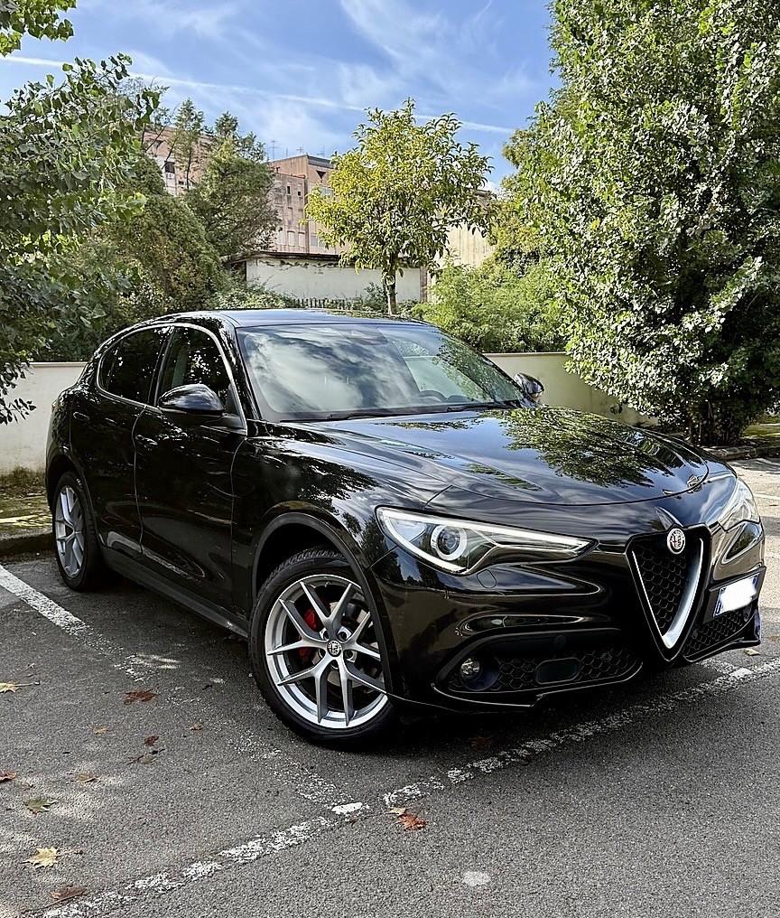 Alfa Romeo Stelvio 2.2 Turbodiesel 210 CV AT8 Q4 Super