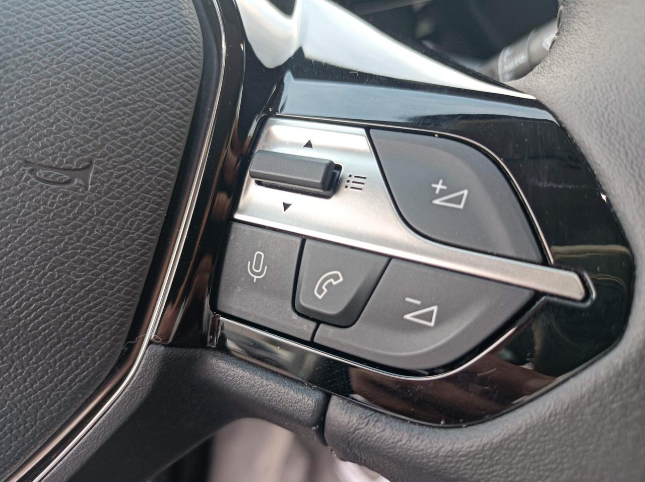 Peugeot 308 Plug-in Hybrid 180 e-EAT8 GT