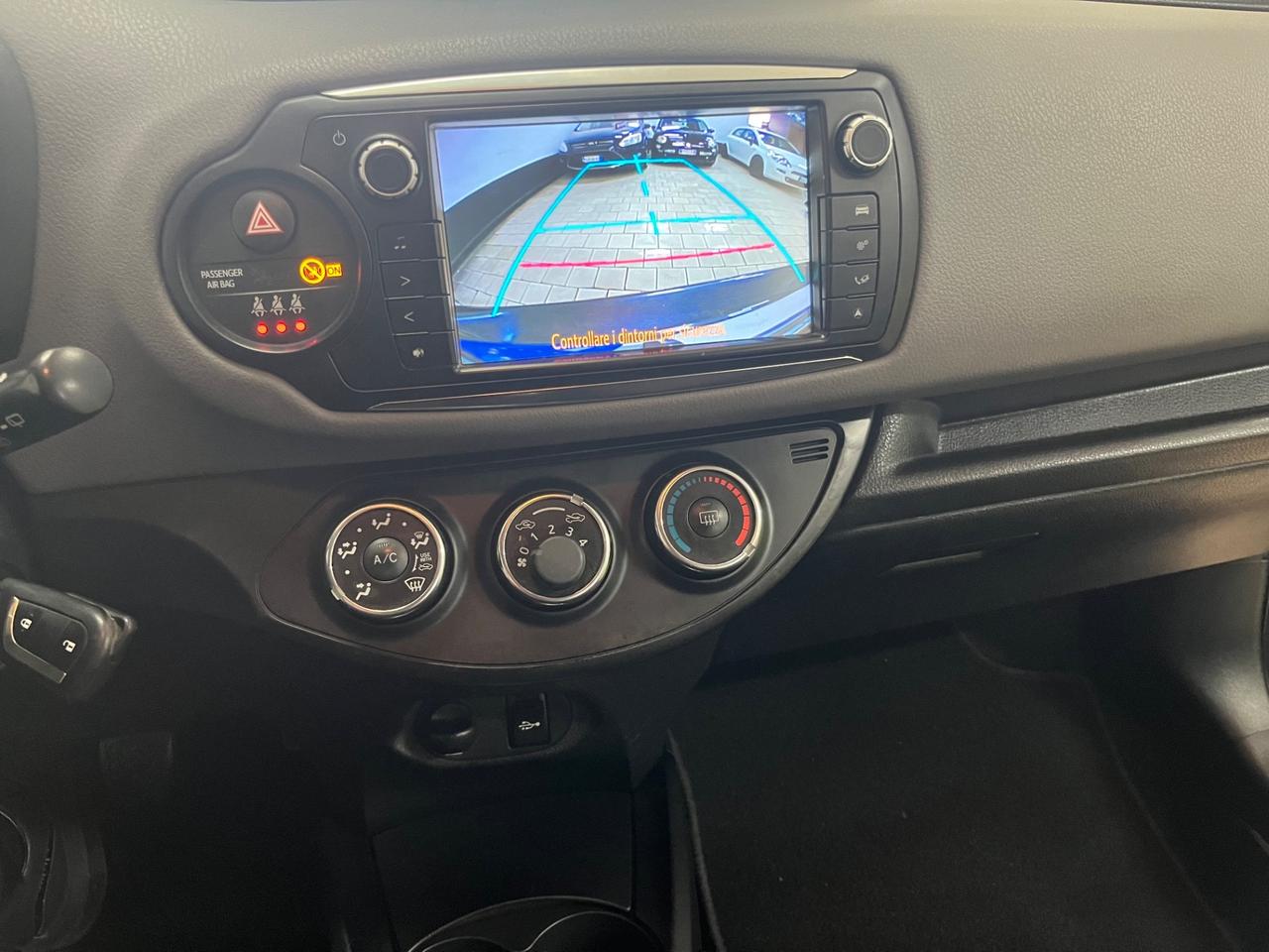 Toyota Yaris 1.0 5 porte Lounge gpl 2016