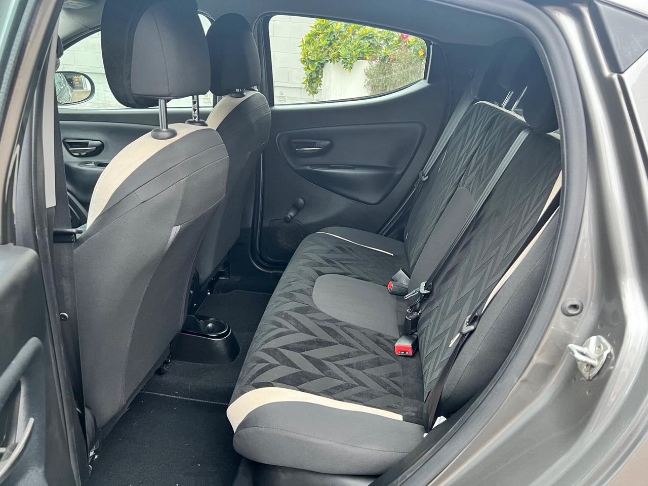 Lancia Ypsilon 1.2 Gold 69cv OK NEOPATENT. PDC/CLIMA/TEL. PERFET.