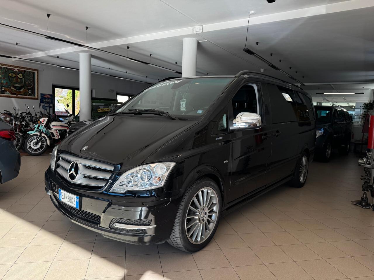 MERCEDES-BENZ VIANO 3.0cc 225CV V6 TD. 8 POSTI *IVA*