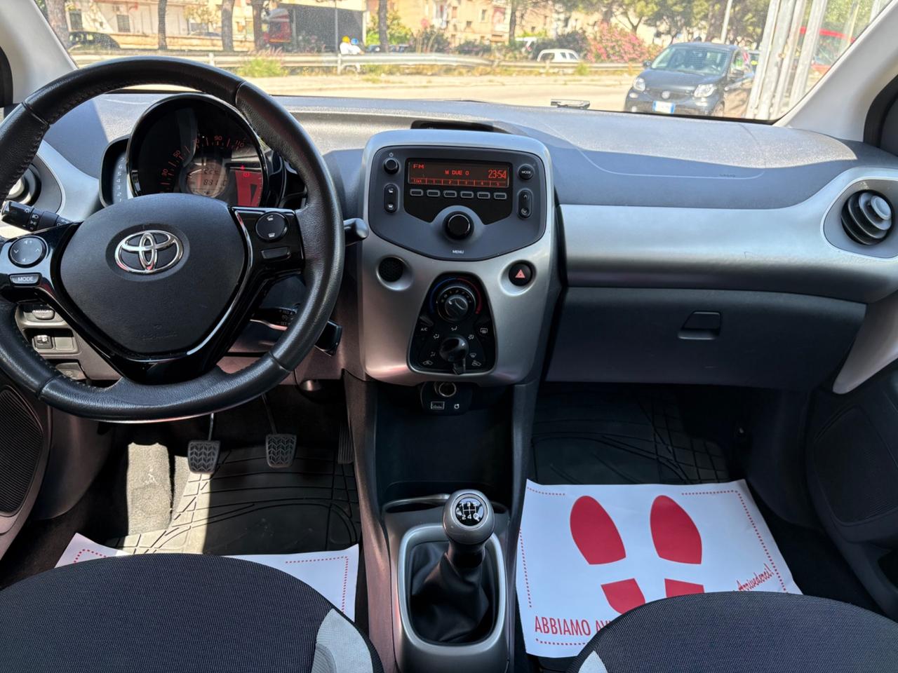 Toyota Aygo 1.0 VVT-i 69 CV 5 porte x-clusiv