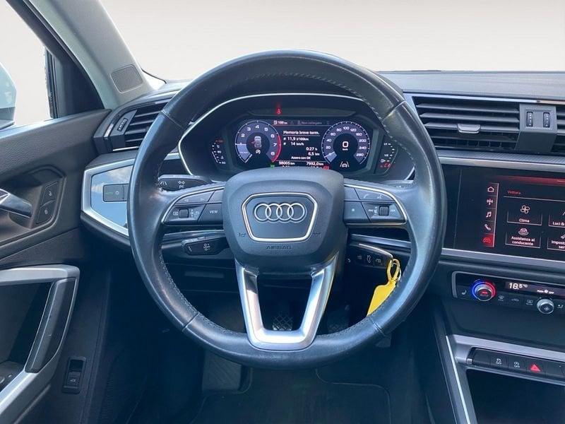 Audi Q3 1.5 35 TFSI Business Advanced