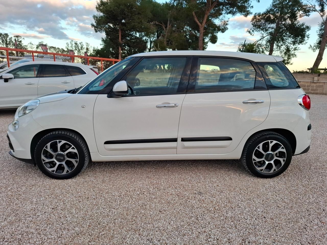 Fiat 500L 1.6 mtj 120cv *NAVI*LED*SENSORI