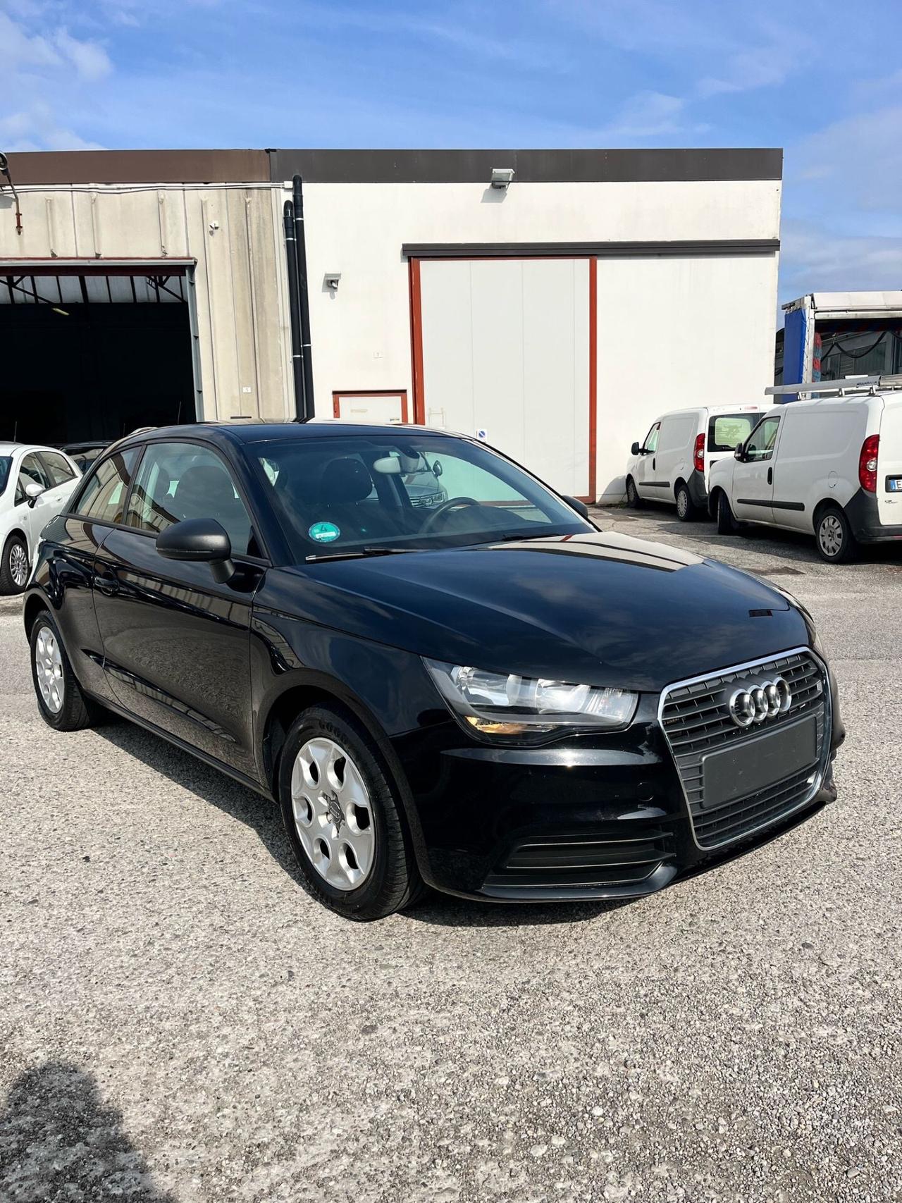 Audi A1 1.2 Neopatentati tagliandata