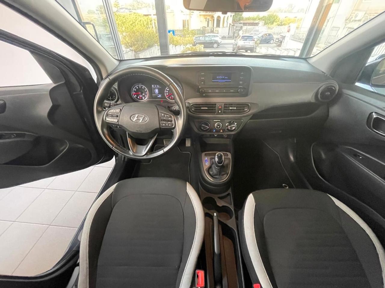 Hyundai i10 1.0 MPI 67 CV - AUTOMATICA