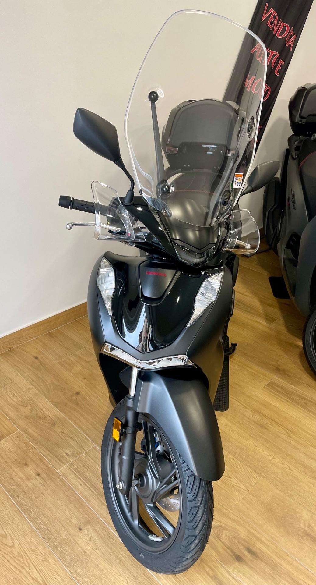 Honda SH 150 MATTE COAL BLACK METTALLIC SPORT