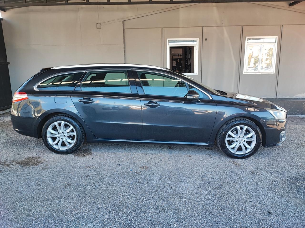 Peugeot 508 BlueHDi 120 EAT6 S&S SW Allure