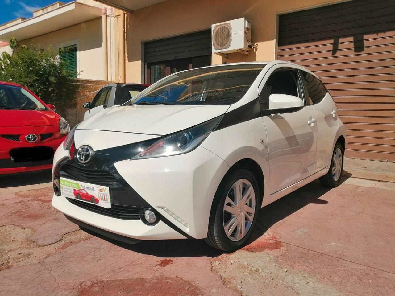 TOYOTA AYGO 1.0 2018 69cv FULL EURO6
