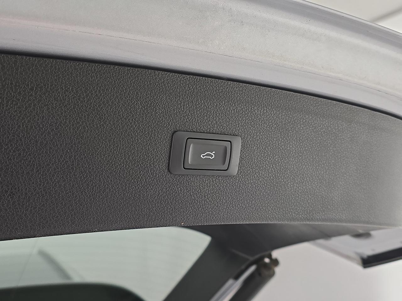 Audi Q5 40 2.0 tdi mhev 12v business advanced quattro s-tronic