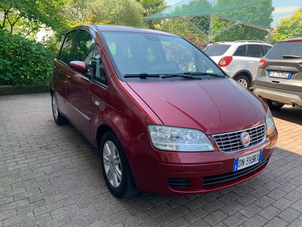 Fiat Idea 1.4 16V BlackMotion