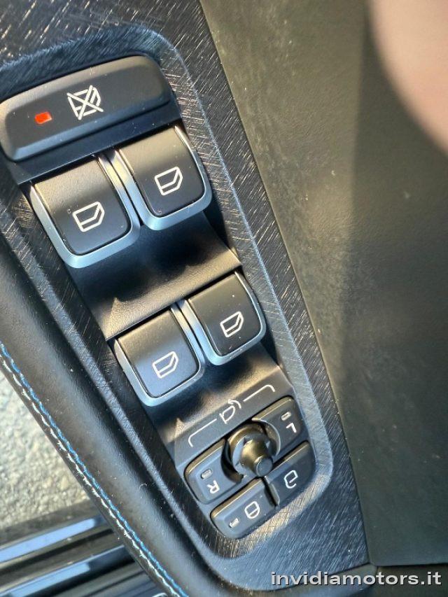 LYNK & CO 01 PHEV Fatturabile iva esposta