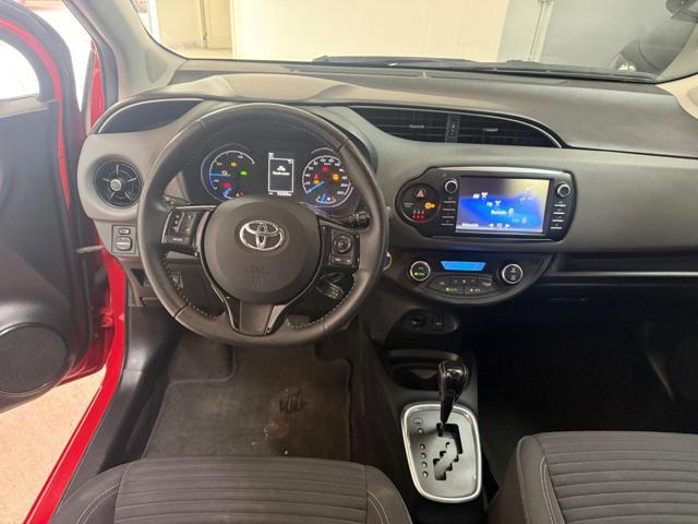 TOYOTA Yaris 1.5 Hybrid 5 porte Business