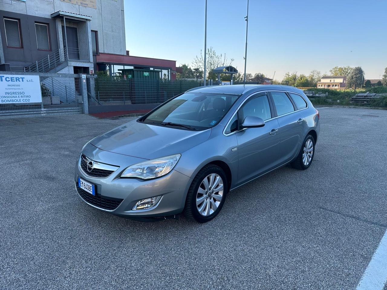 Opel Astra 1.7 CDTI 110CV Sports Tourer Cosmo